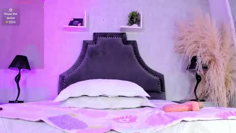 Snapshot of karelymitchel chatting on 02.02.26 Karely online show from 02.02.26