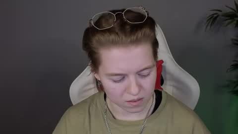 Karen online show from 03.25.26