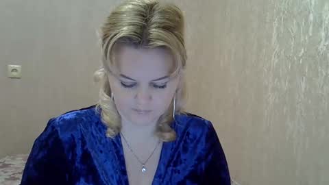 karennelsonx online show from 01.24.25