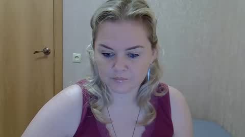 karennelsonx online show from 09.29.25
