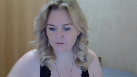 karennelsonx online show from 10.07.25