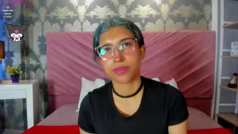 Karina online show from 11.15.25