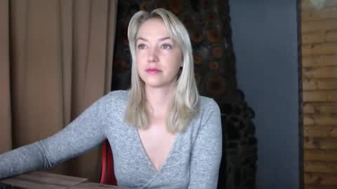 Snapshot of karina_fun chatting on 02.25.26 karina online show from 02.25.26