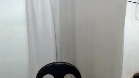 Snapshot of karina_goddess chatting on 10.04.25 karina online show from 10.04.25