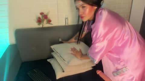 Kari online show from 09.15.25