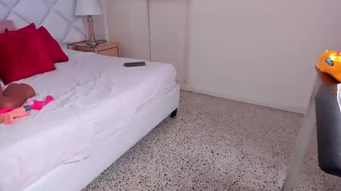 Karina online show from 02.11.25