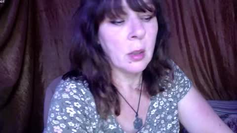 Snapshot of karina_ren chatting on 10.16.25 Karina online show from 10.16.25