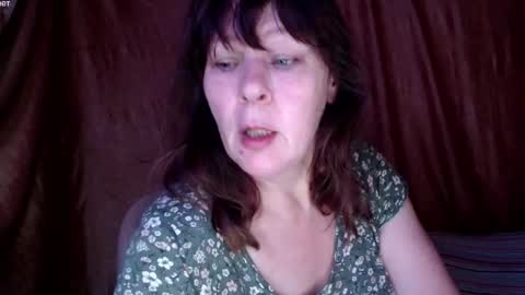 Snapshot of karina_ren chatting on 10.23.25 Karina online show from 10.23.25