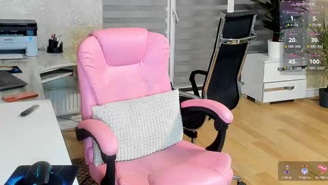 Onlyfans cute valerri       Real Nme Valerri online show from 02.28.25