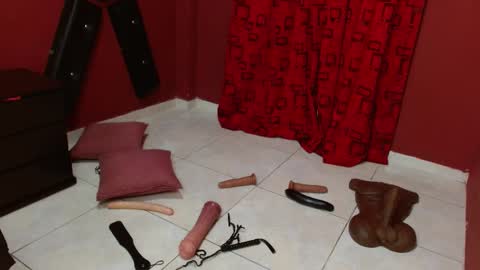 KarinaSimonz online show from 02.14.25