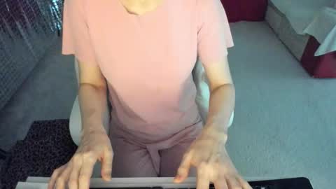Snapshot of karinasweeety chatting on 02.25.26 KarinaSweeety online show from 02.25.26