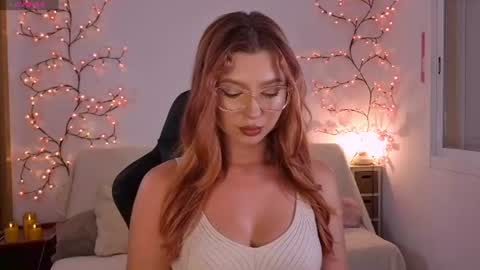 Snapshot of karinchik_ chatting on 06.30.26 Karina online show from 06.30.26