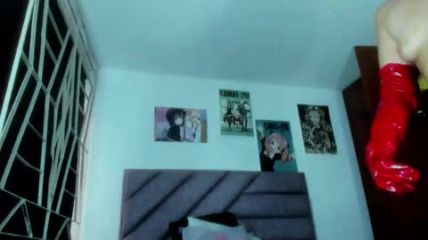 KARINNA  RAVEN online show from 10.13.25