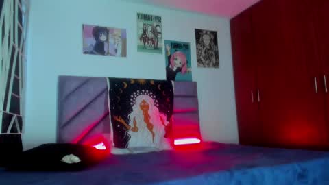 KARINNA  RAVEN online show from 10.30.25