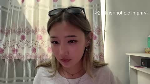 Snapshot of karissagius chatting on 07.23.26 karissagius online show from 07.23.26