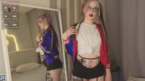 Snapshot of karissahintze chatting on 02.09.26 Grace online show from 02.09.26