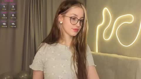 Snapshot of karissahintze chatting on 02.19.26 Grace online show from 02.19.26