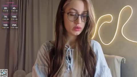 Snapshot of karissahintze chatting on 02.22.26 Grace online show from 02.22.26