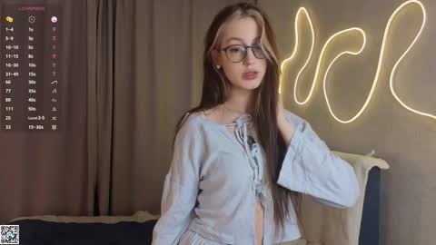 Snapshot of karissahintze chatting on 02.23.26 Grace online show from 02.23.26