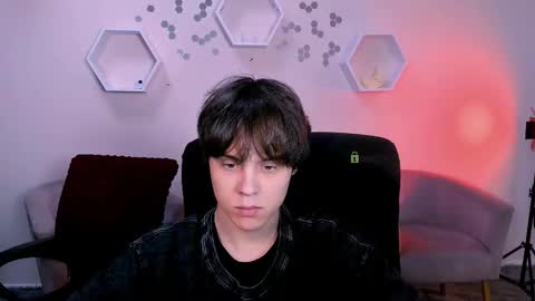 Snapshot of karl_mans chatting on 12.05.25 Karl online show from 12.05.25
