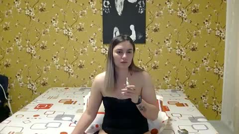 Snapshot of karla318103 chatting on 02.17.25 Karla online show from 02.17.25