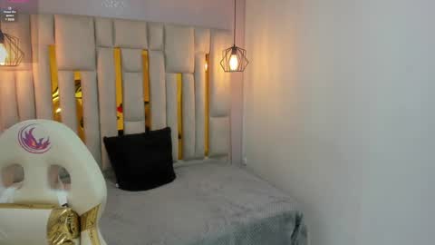 Karla  online show from 01.21.25