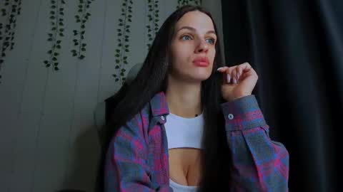 karla_lim online show from 12.04.25