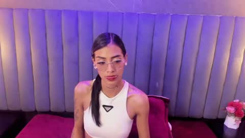Snapshot of karlaslutskinny__ chatting on 06.30.26 karlaslutskinny__ online show from 06.30.26