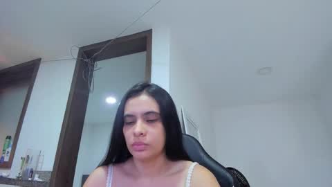 karlavx_01 online show from 10.10.25