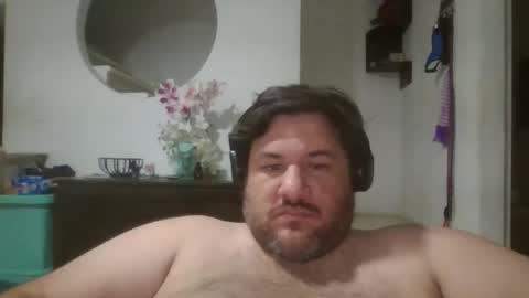Snapshot of karlmagnus19 chatting on 04.27.26 karlmagnus19 online show from 04.27.26