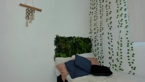 Karlye online show from 02.11.25