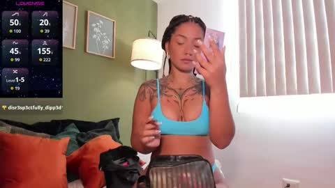 Karlye online show from 10.04.25