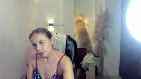 Snapshot of karlye_hot chatting on 05.04.26 KARLYE online show from 05.04.26