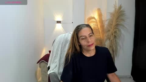 Snapshot of karlye_hot chatting on 06.05.26 KARLYE online show from 06.05.26