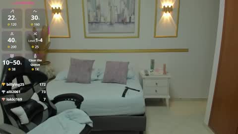 karlyy_ online show from 10.18.25