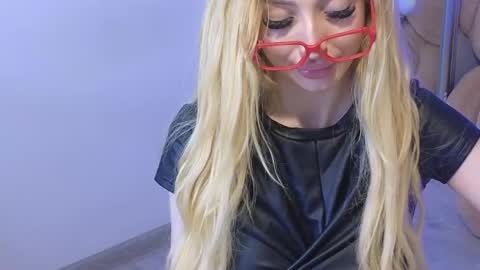 Snapshot of karmaarms chatting on 03.07.26 Julia online show from 03.07.26