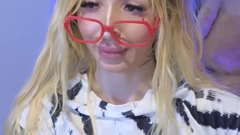 Snapshot of karmaarms chatting on 03.13.26 Julia online show from 03.13.26