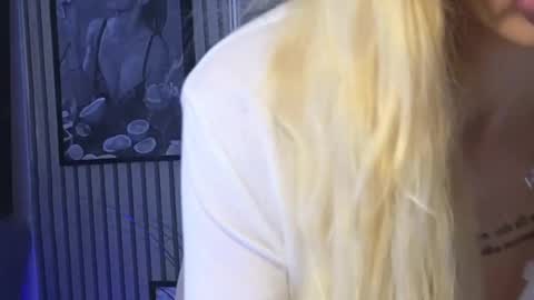 Snapshot of karmaarms chatting on 03.28.26 Julia online show from 03.28.26