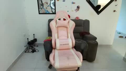    online show from 03.11.25