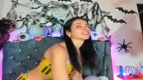 Snapshot of karol_rose12 chatting on 10.14.25 Karol online show from 10.14.25