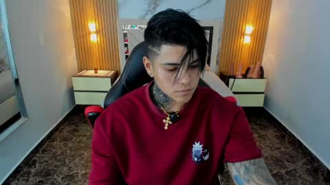 Snapshot of karolandluna chatting on 06.01.26 Karol and Luna online show from 06.01.26