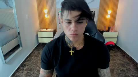 Snapshot of karolandluna chatting on 06.04.26 Karol and Luna online show from 06.04.26