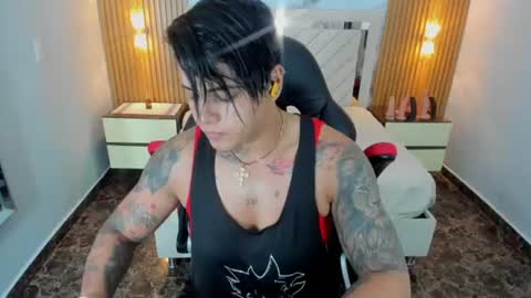 Snapshot of karolandluna chatting on 06.14.26 Karol and Luna online show from 06.14.26