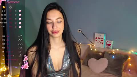 Snapshot of karolina_hottie_ chatting on 04.18.26 Kira online show from 04.18.26