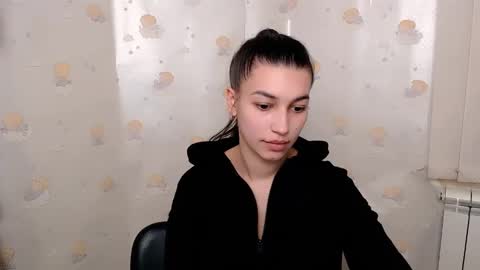 Snapshot of karolinamex_ chatting on 02.04.25 Karolina online show from 02.04.25