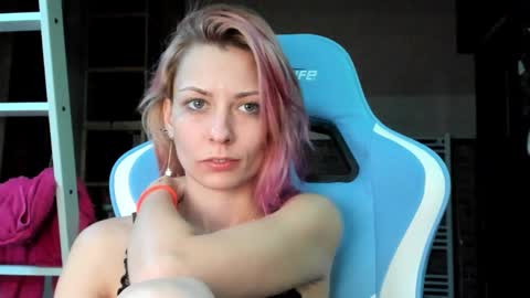 karoline121 online show from 10.22.25