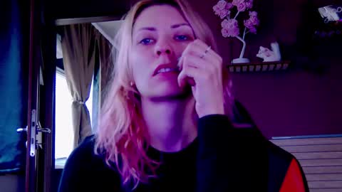 karoline121 online show from 12.03.25