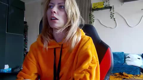 karoline121 online show from 03.01.26