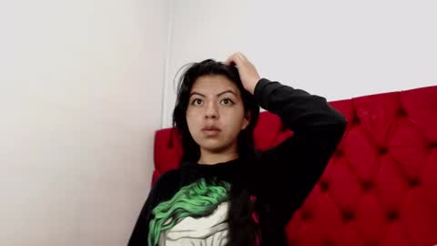 Isa online show from 02.12.25