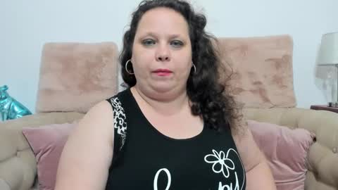 Snapshot of karolinejoyy chatting on 01.11.25 KarolineJoyy online show from 01.11.25